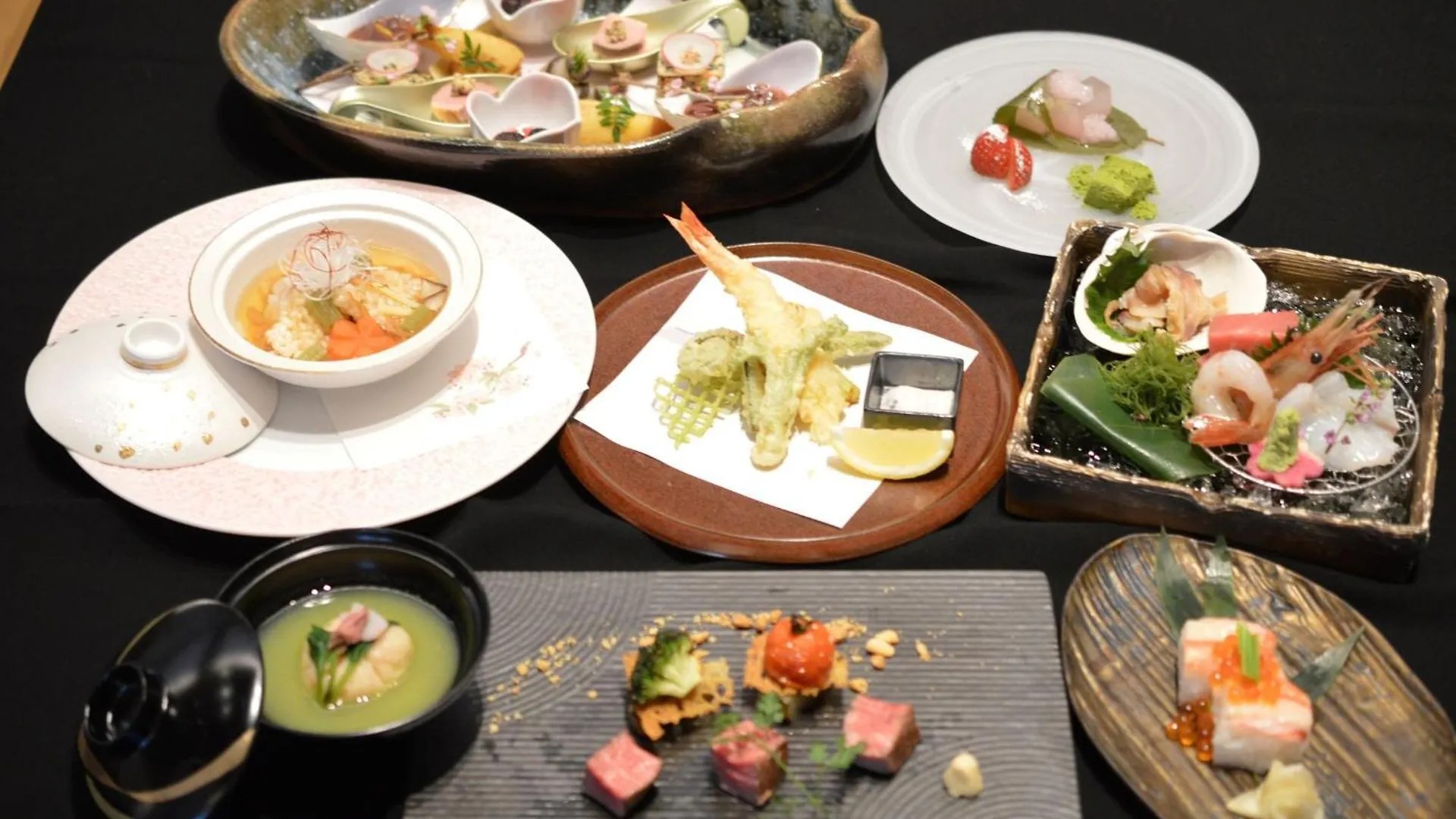 Tokachigawa Moor Onsen Seijyakubow Hotel Otofuke 5*,